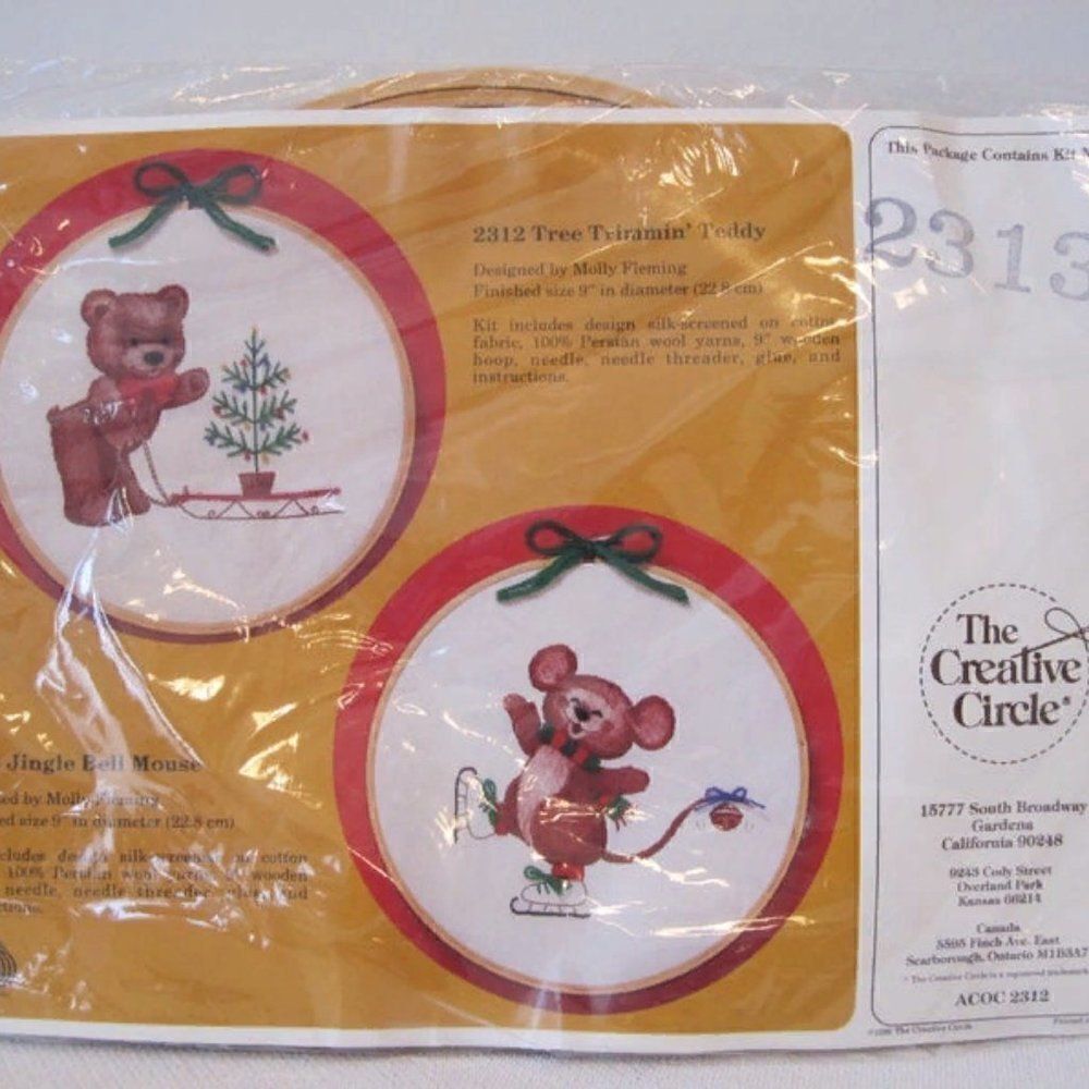 Embroidery Kit The Creative Circle Christmas #2313